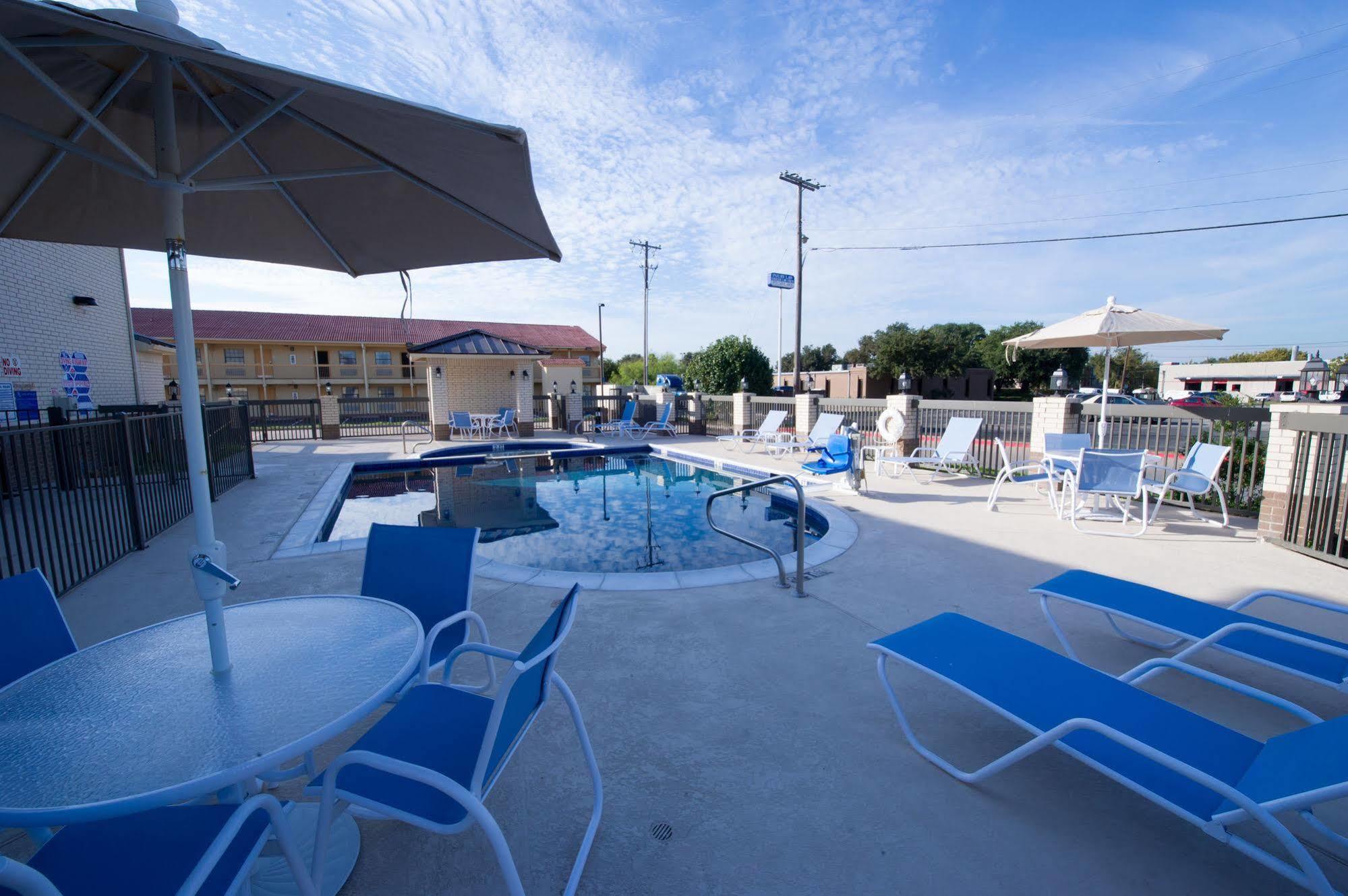 Arya Inn & Suites Farmers Branch Dış mekan fotoğraf